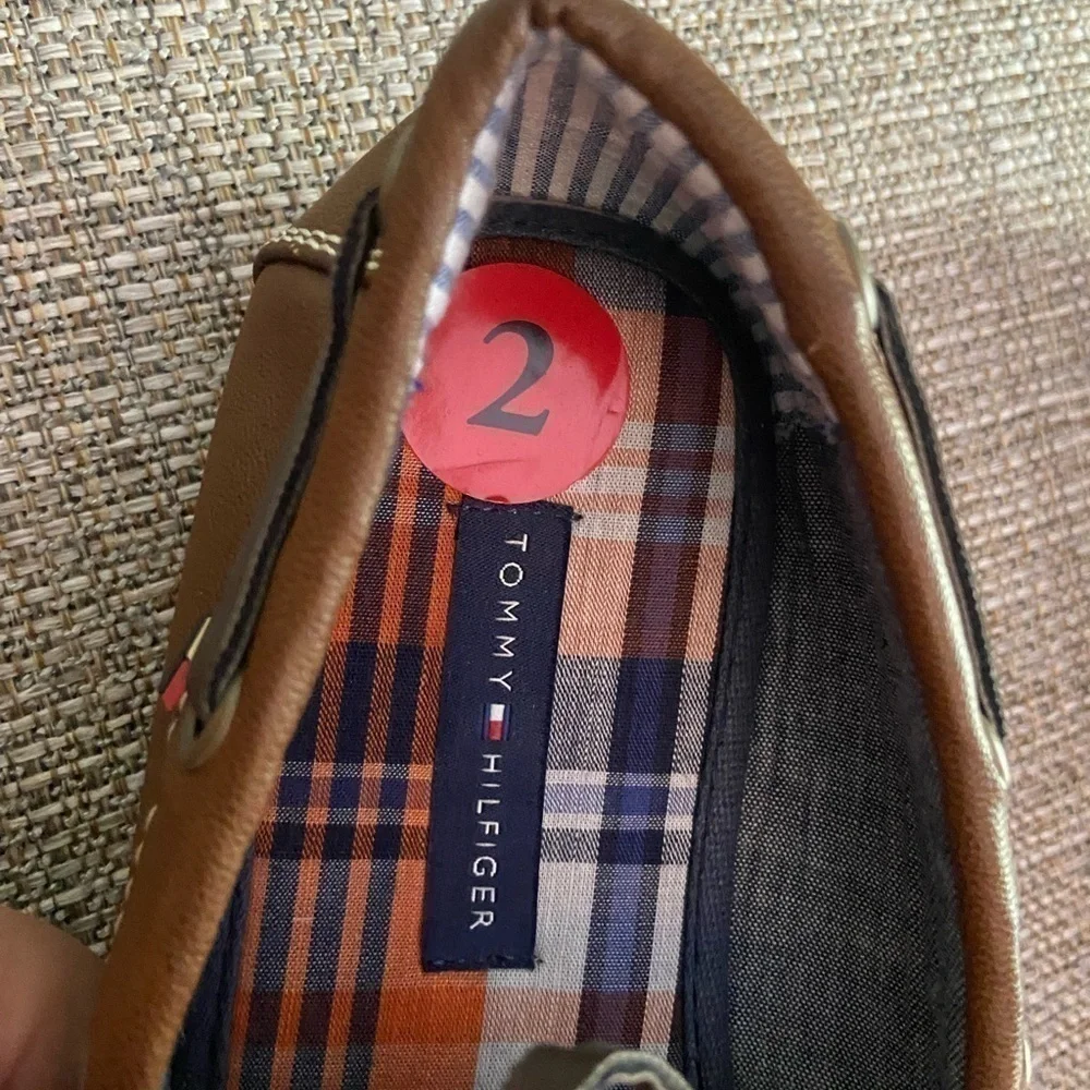 Tommy Hilfiger boys loafers